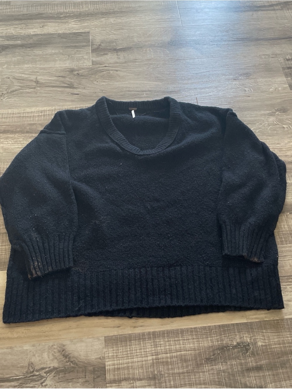 Black free people sweater